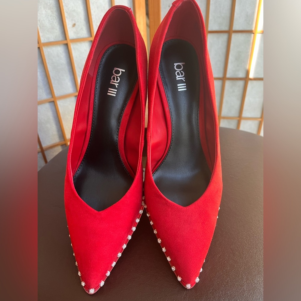BAR III Binsa Ball-Chain Red Pumps,